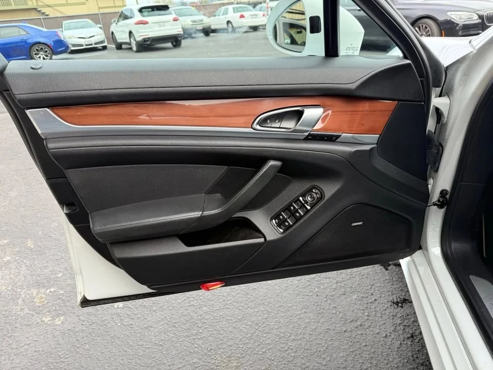 2014 Porsche 970 Panamera - Image 14 of 17