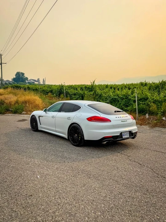 2014 Porsche Panamera - Image 6 of 12