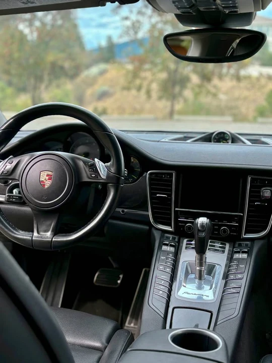 2014 Porsche Panamera - Image 9 of 12