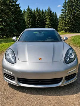 2014 Porsche Panamera 4S