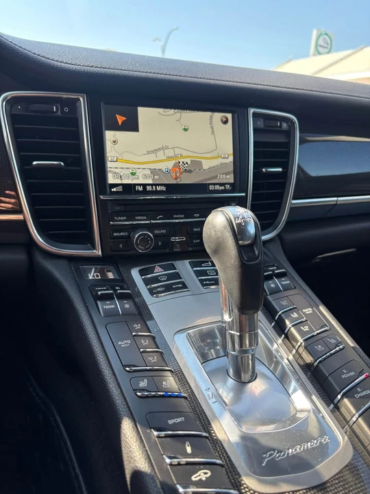 2014 Porsche Panamera - Image 8 of 12