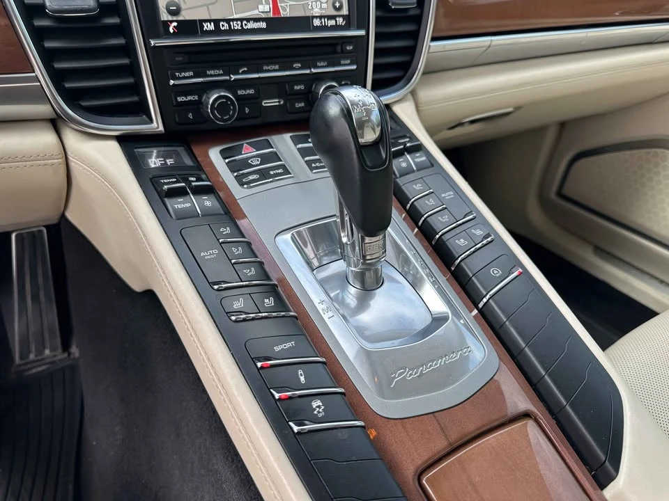 2014 Porsche 970 Panamera - Image 13 of 18