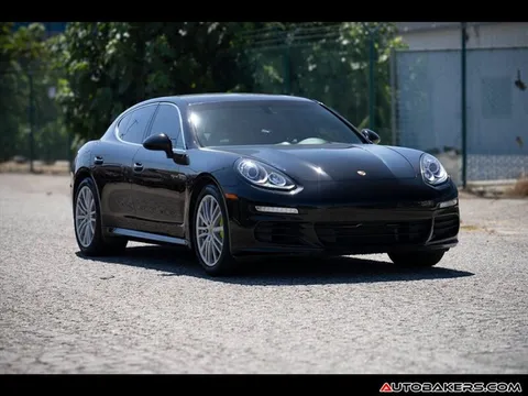 2014 Porsche Panamera S E-Hybrid