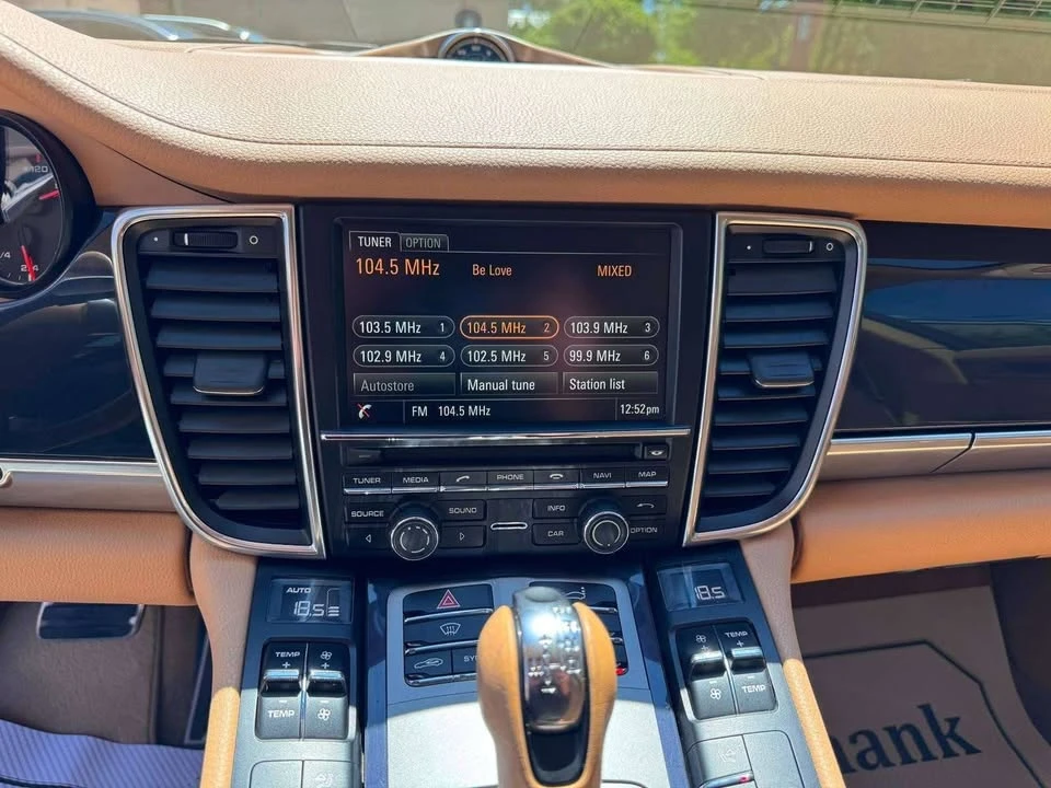 2014 Porsche 970 Panamera - Image 13 of 20