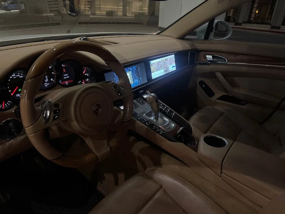 2014 Porsche 970 Panamera - Image 4 of 6