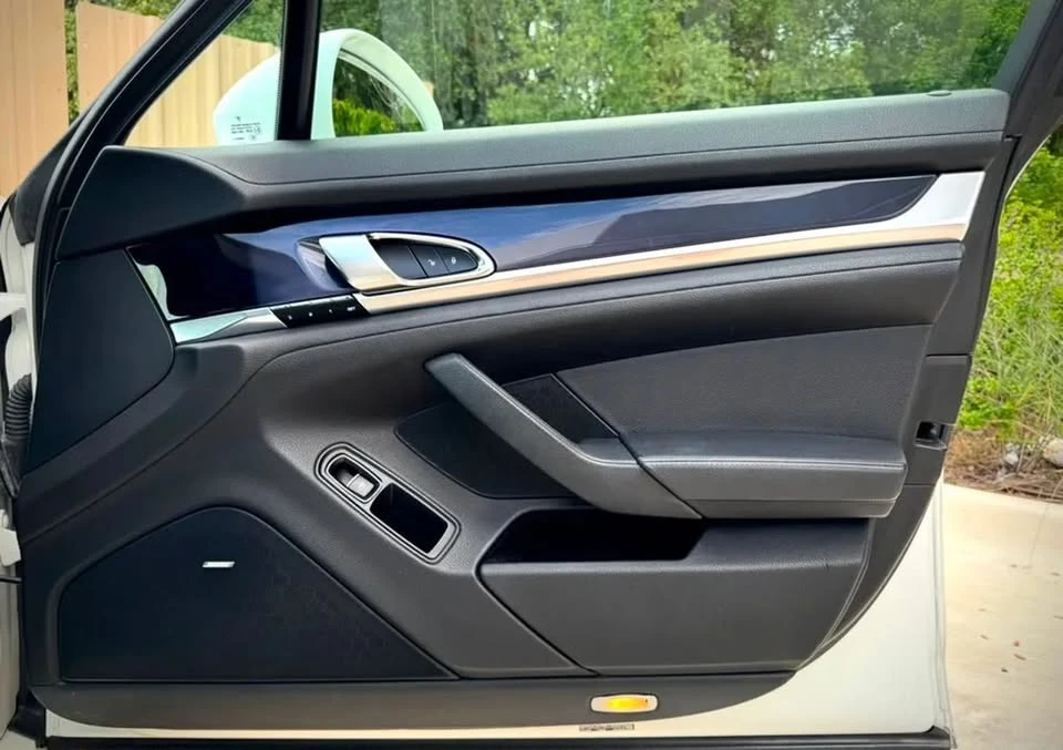 2014 Porsche Panamera - Image 18 of 20