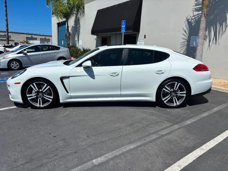 2014 Porsche 970 Panamera - Image 2 of 20