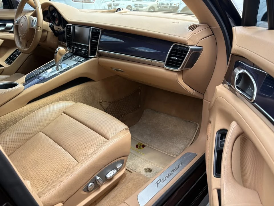 2014 Porsche 970 Panamera - Image 9 of 19