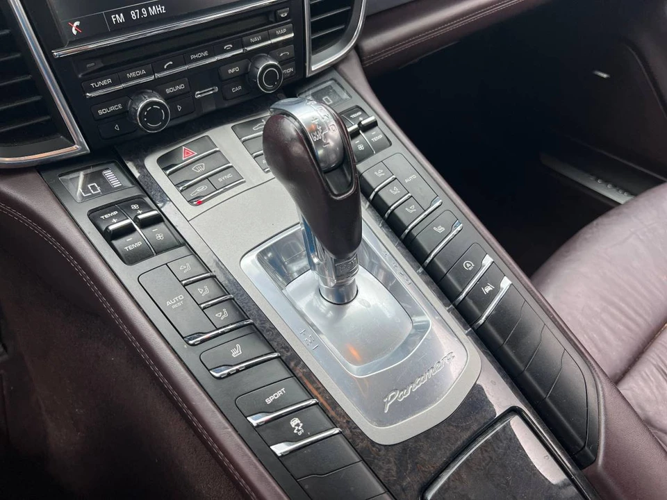 2014 Porsche 970 Panamera - Image 14 of 22