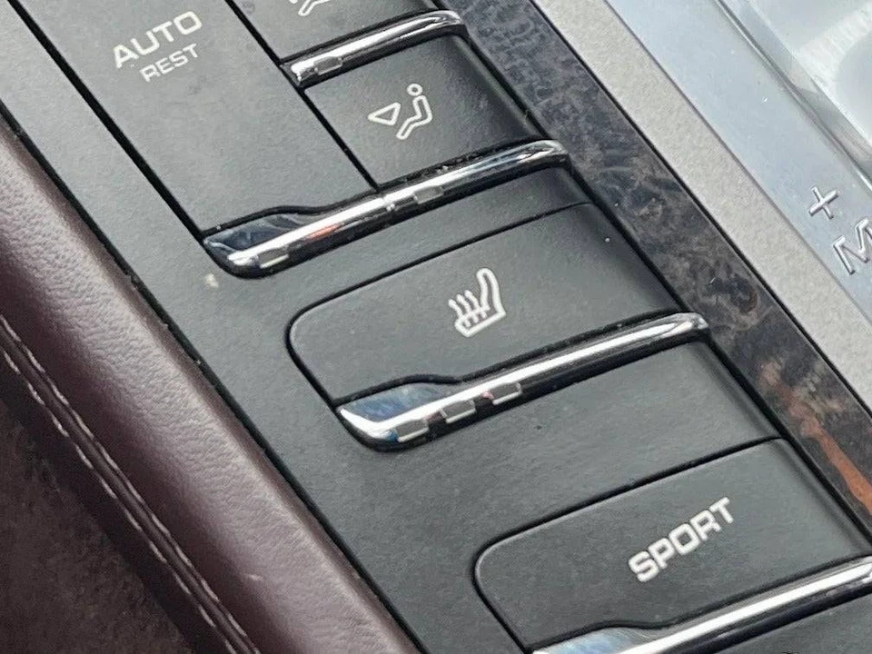 2014 Porsche 970 Panamera - Image 24 of 24