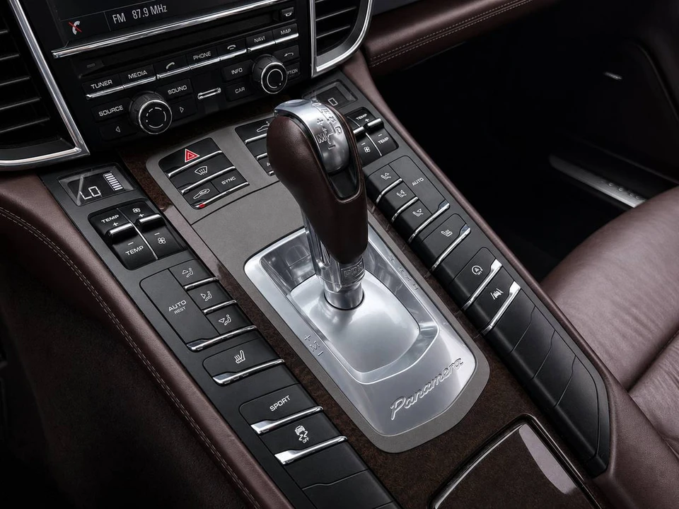 2014 Porsche 970 Panamera - Image 12 of 24
