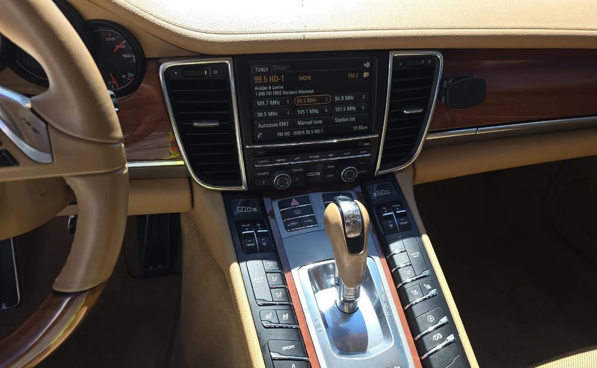 2014 Porsche 970 Panamera S - Image 11 of 13