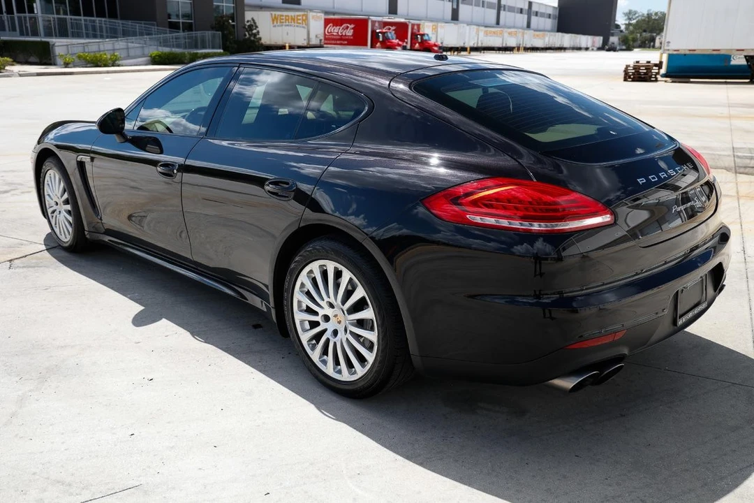 2014 Porsche 970 Panamera S - Image 5 of 31