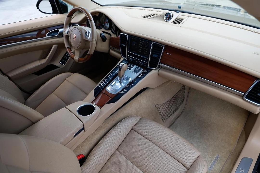 2014 Porsche 970 Panamera S - Image 18 of 31