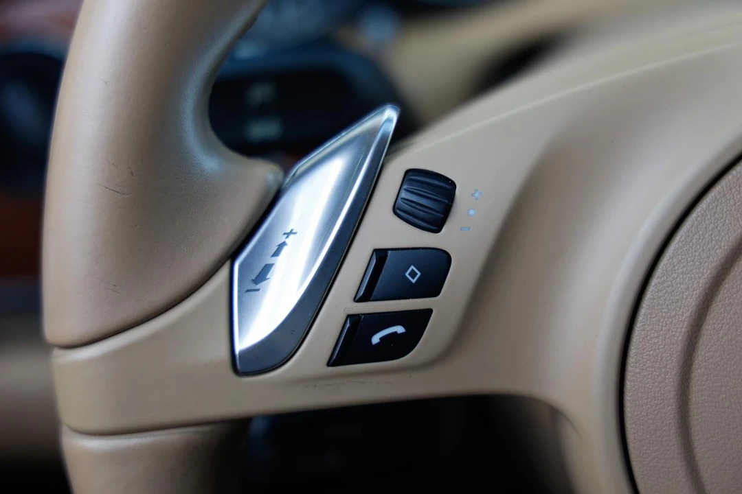 2014 Porsche 970 Panamera S - Image 25 of 31