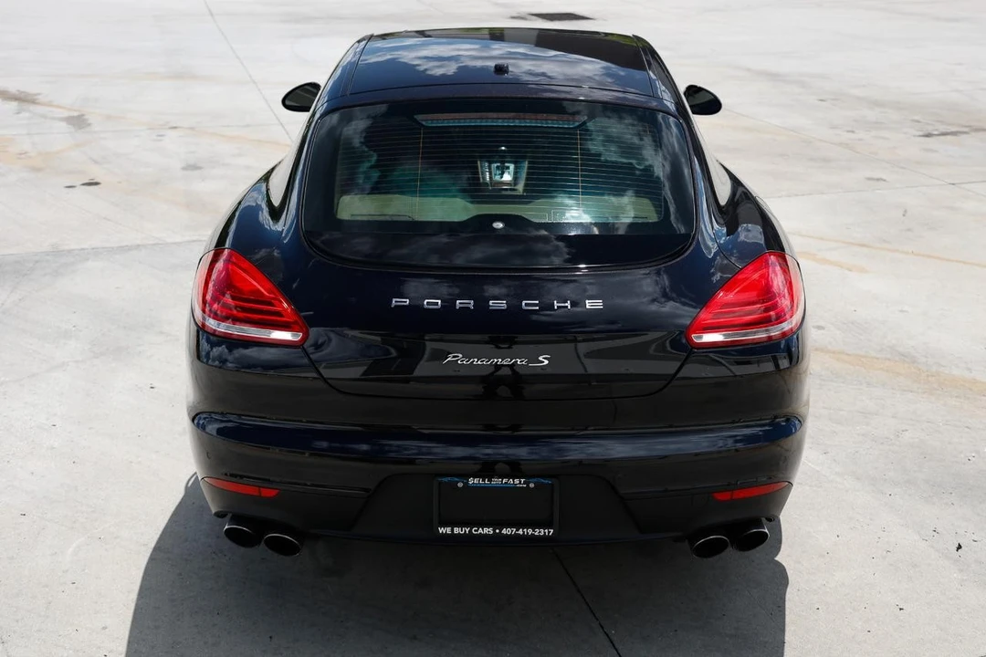 2014 Porsche 970 Panamera S - Image 9 of 31