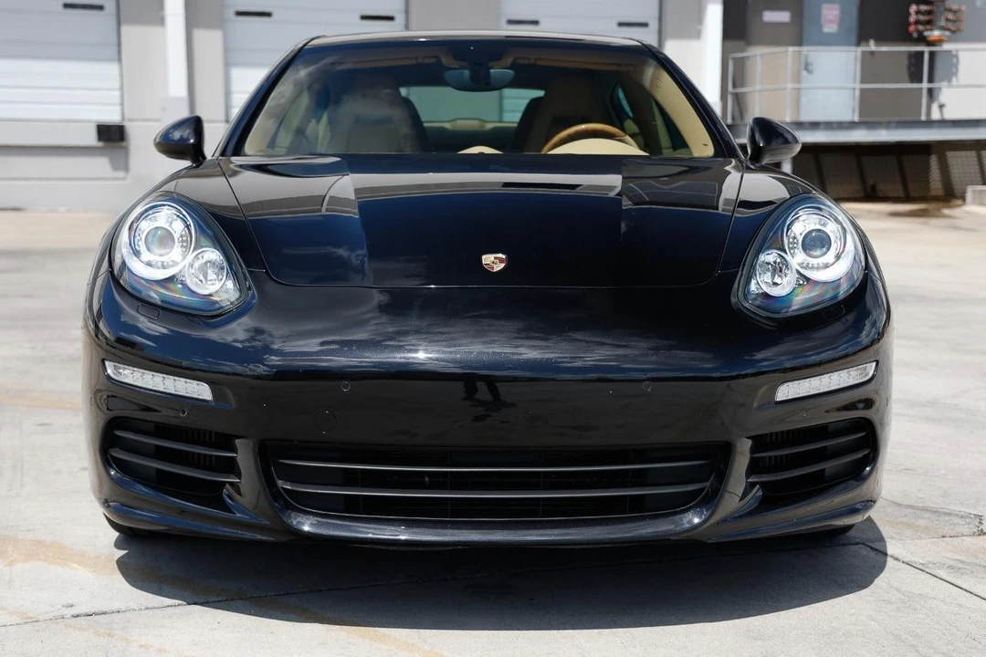 2014 Porsche 970 Panamera S - Image 17 of 31