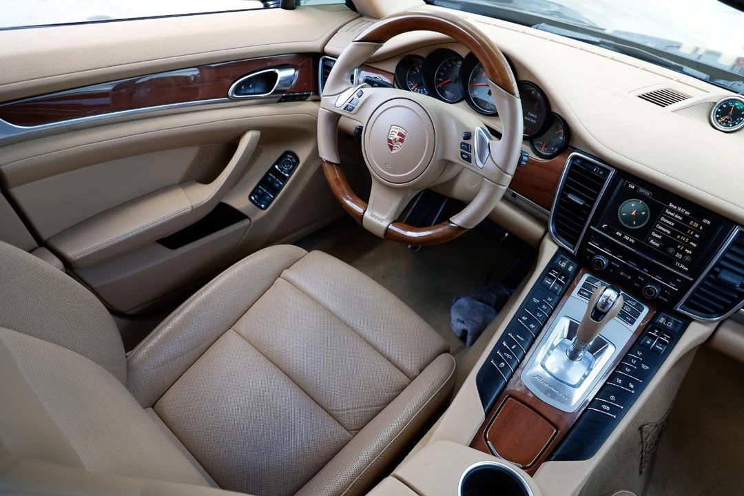 2014 Porsche 970 Panamera S - Image 20 of 31