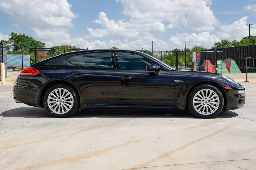 2014 Porsche 970 Panamera S - Image 13 of 31