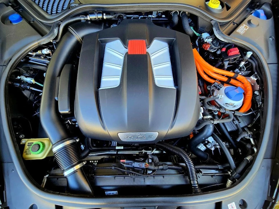 2014 Porsche 970 Panamera S - Image 8 of 21