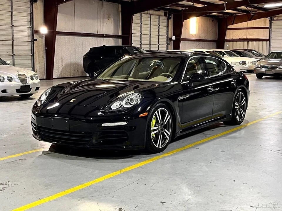 2014 Porsche 970 Panamera S - Image 14 of 21