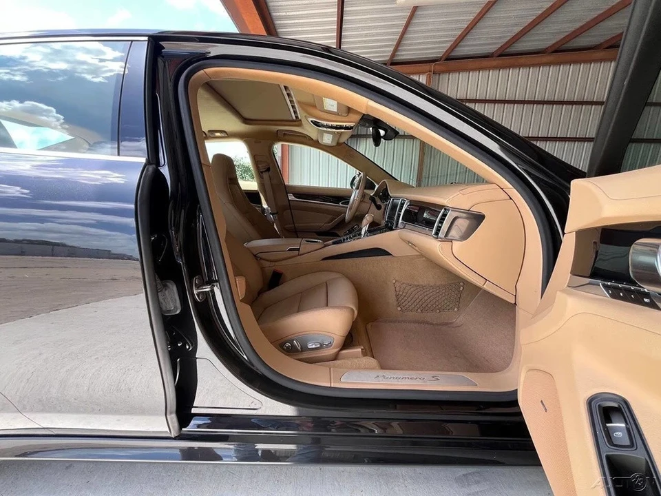 2014 Porsche 970 Panamera S - Image 9 of 21