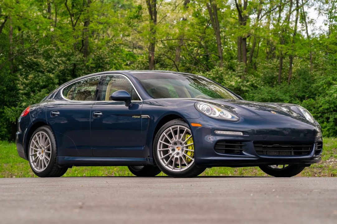 2014 Porsche 970 Panamera S - Image 13 of 31