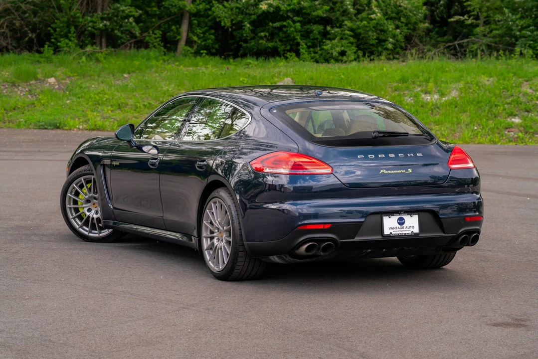 2014 Porsche 970 Panamera S - Image 7 of 31