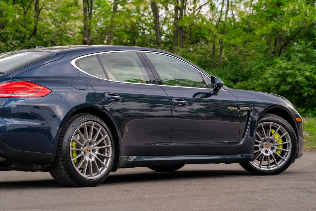 2014 Porsche 970 Panamera S - Image 23 of 31