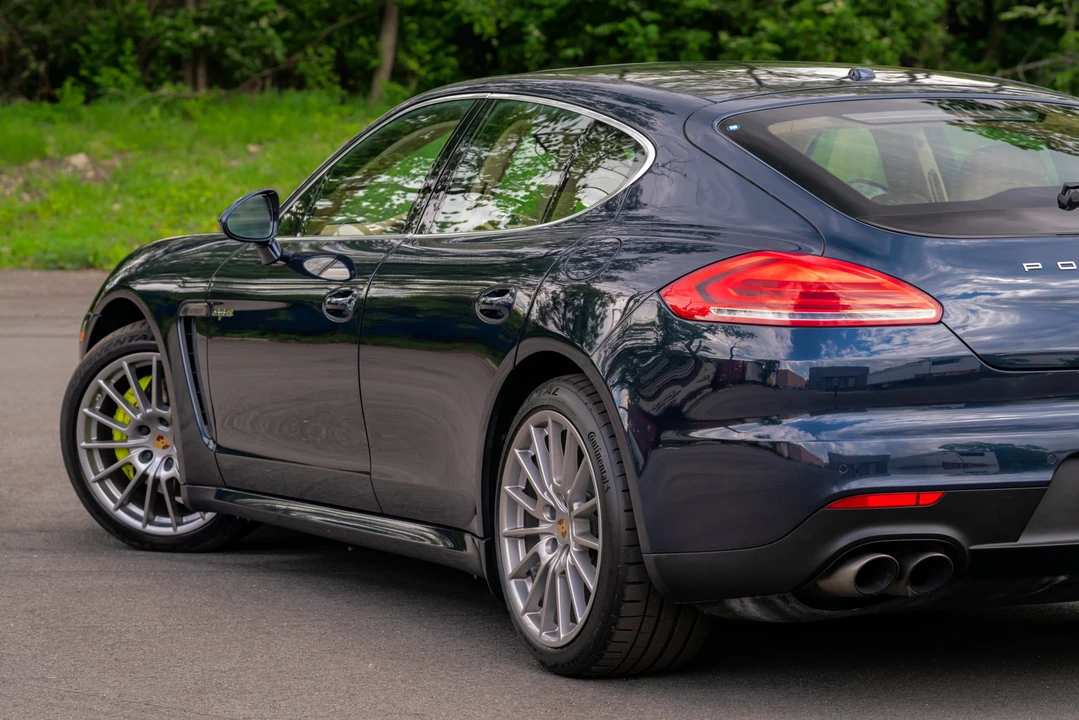 2014 Porsche 970 Panamera S - Image 20 of 31