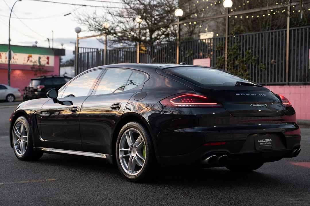 2014 Porsche 970 Panamera S - Image 9 of 31