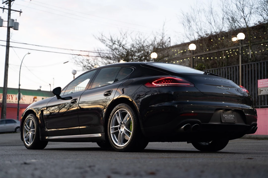 2014 Porsche 970 Panamera S - Image 8 of 31