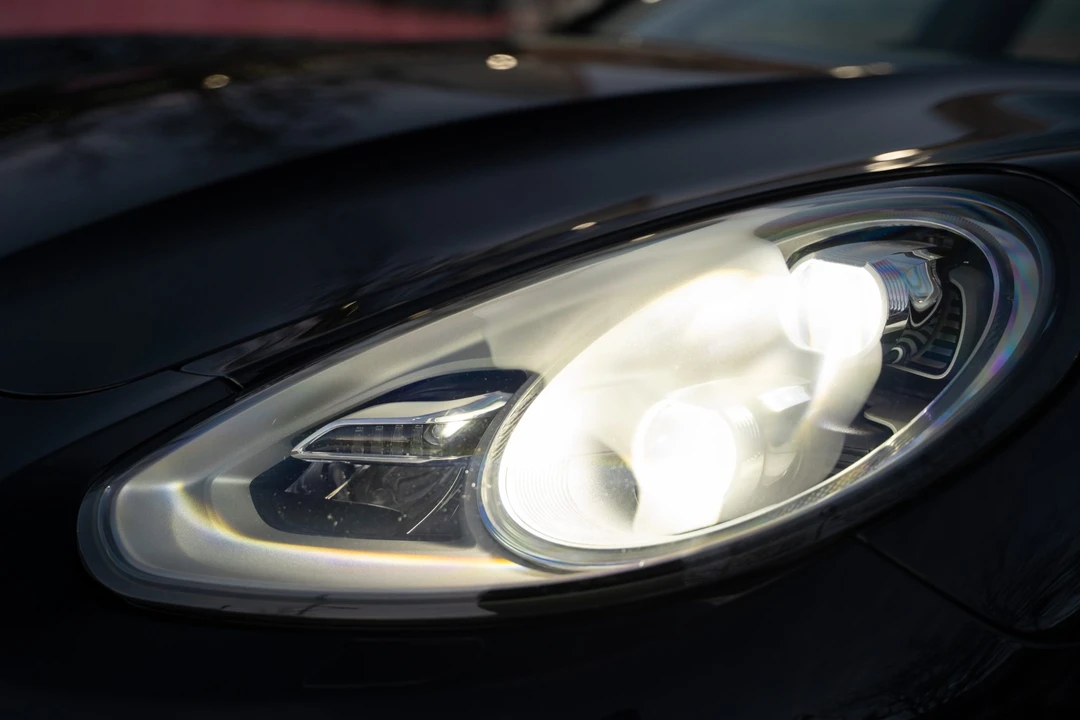 2014 Porsche 970 Panamera S - Image 29 of 31