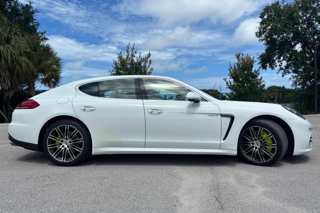 2014 Porsche 970 Panamera S - Image 3 of 31