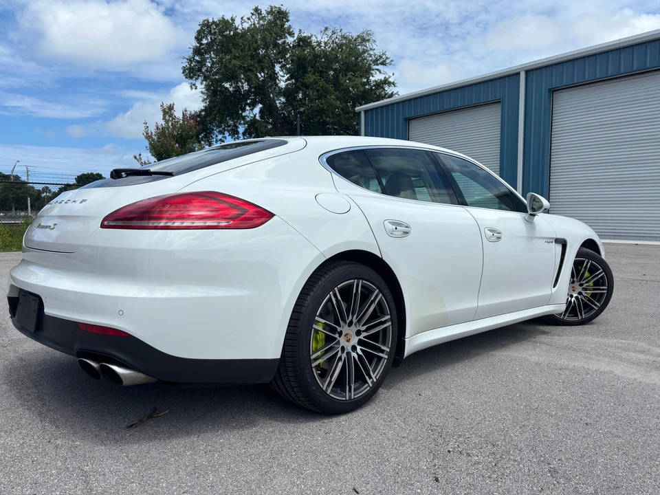 2014 Porsche 970 Panamera S - Image 21 of 31