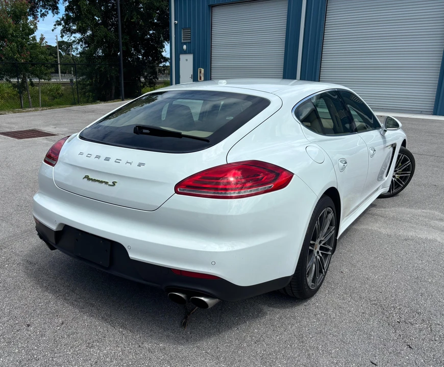 2014 Porsche 970 Panamera S - Image 20 of 31
