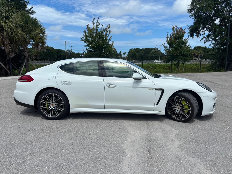2014 Porsche 970 Panamera S - Image 22 of 31