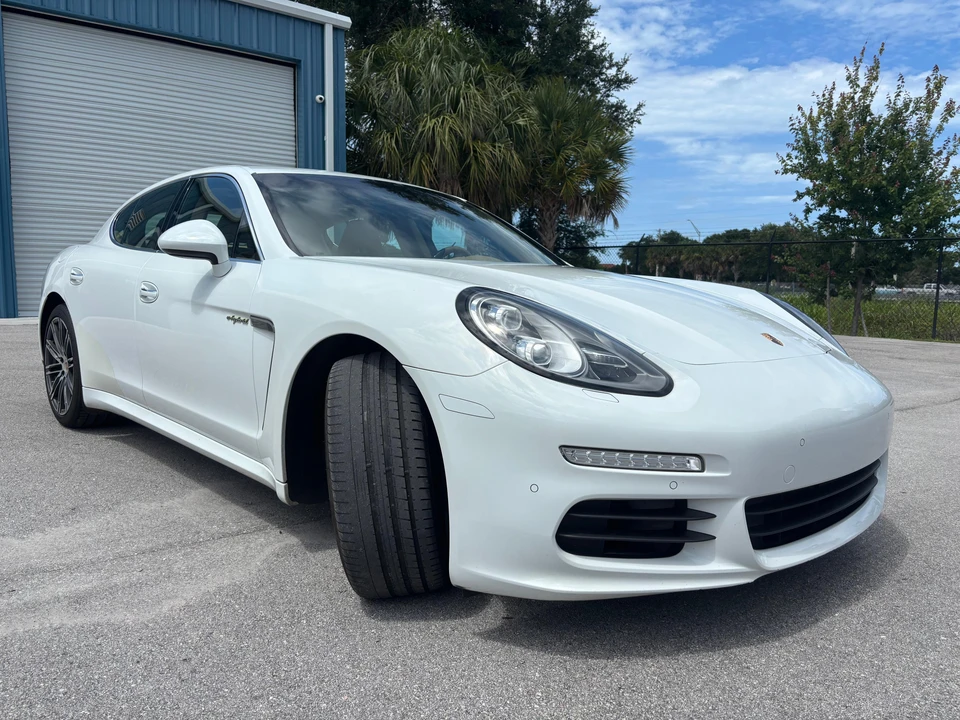 2014 Porsche 970 Panamera S - Image 23 of 31