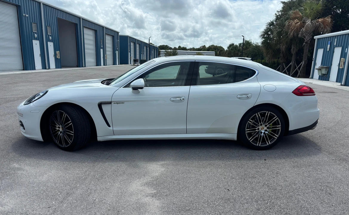 2014 Porsche 970 Panamera S - Image 14 of 31