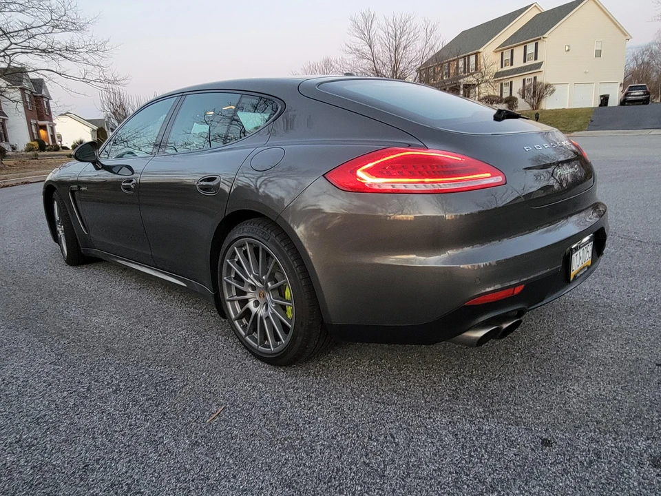 2014 Porsche 970 Panamera S - Image 13 of 31