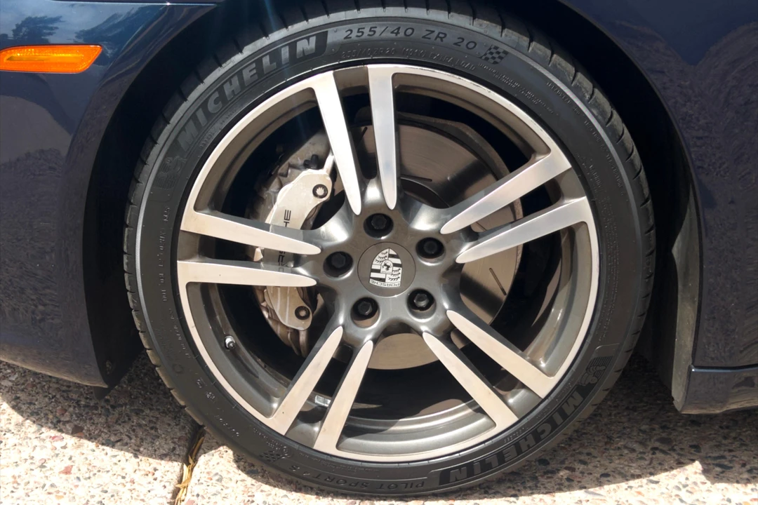 2014 Porsche 970 Panamera S - Image 11 of 31