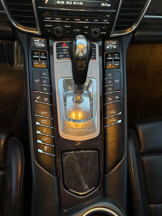 2014 Porsche 970 Panamera S - Image 14 of 18