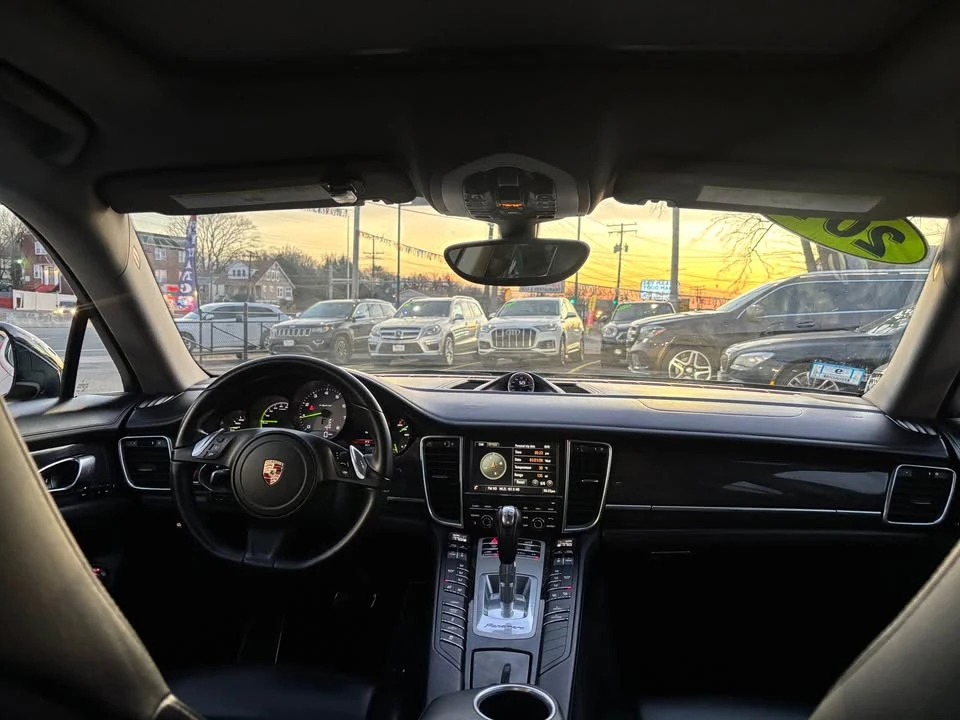2014 Porsche 970 Panamera S - Image 17 of 18