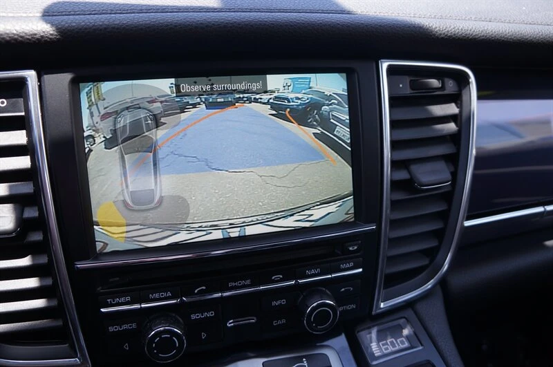 2014 Porsche 970 Panamera - Image 11 of 24