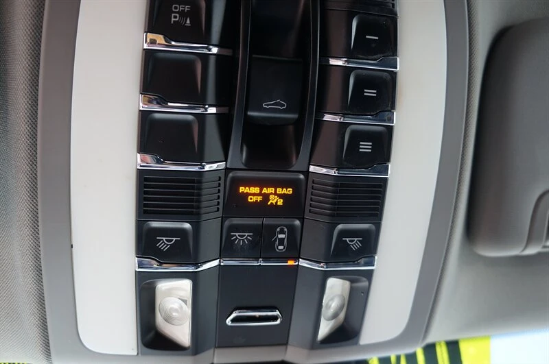 2014 Porsche 970 Panamera - Image 14 of 24
