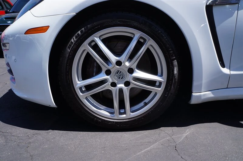 2014 Porsche 970 Panamera - Image 21 of 24