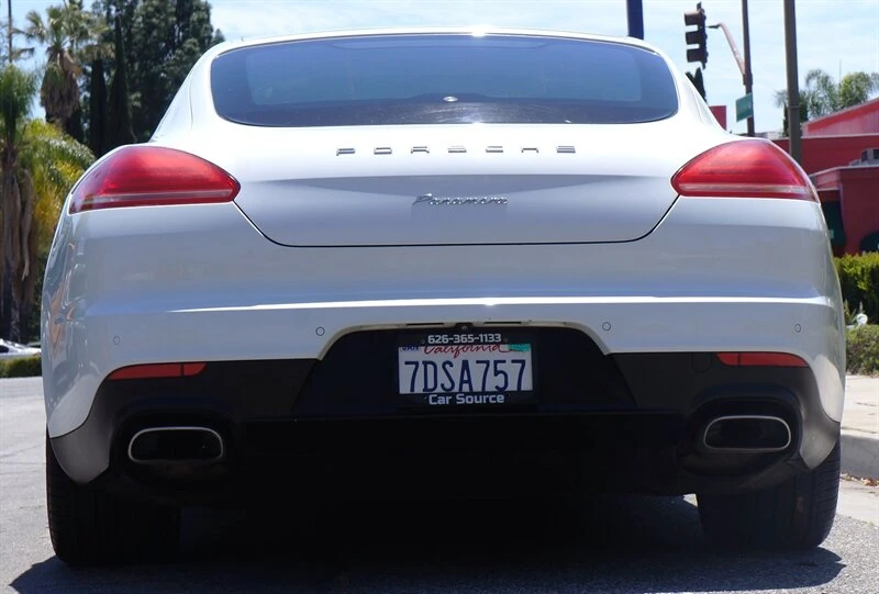2014 Porsche 970 Panamera - Image 5 of 24