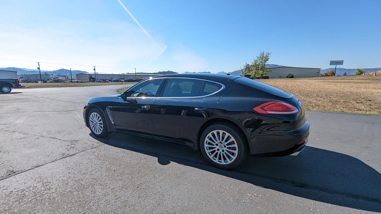 2014 Porsche 970 Panamera Turbo - Image 9 of 31