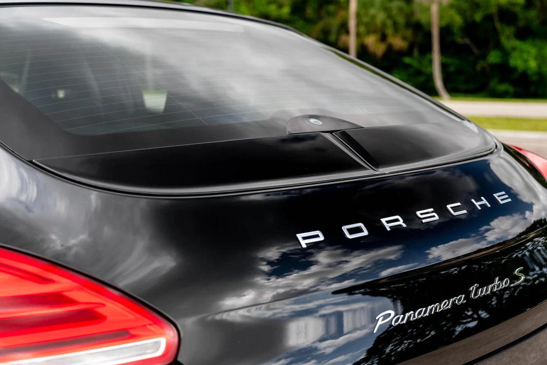 2014 Porsche 970 Panamera Turbo - Image 15 of 31