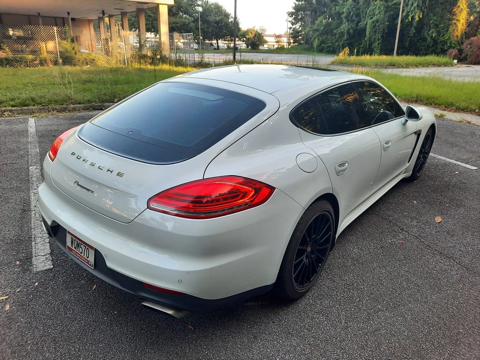 2014 Porsche 970 Panamera - Image 26 of 31